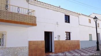 Ventorros de Balerma. Fantastic 2 bedroomed village house with large terrace and patio near to the lake of Iznajar 