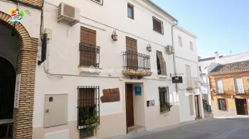 Iznajar, truly charming 8 bedroom bed & breakfast. Casa Las Tinajas in Iznájar, Andalucía offers a unique blend of historical charm and modern comfort.