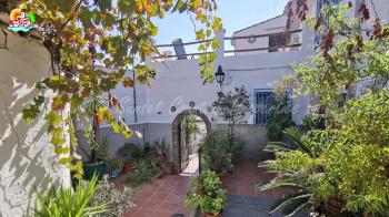 Ventorros de Balerma, lovely one / two bedroom house with large patio and roof terrace with beautiful views of the countryside.
