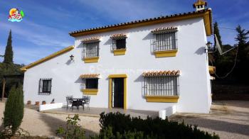 Villanueva del Rosario, Beautiful 3 bed, 2 bath, detached, country house with a self contained 1 bed annex, large pool, mature gardens and surrounded by stunning countryside.