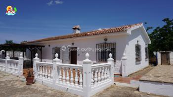Villanueva del Rosario, two independent single story dwellings with pool and large fenced garden in beautiful location with panoramic views.
