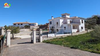 Loja, stunning 4 bedroom, 3 bathroom detached villa situated in the lovely village of Fuente Camacho in the Granada region.