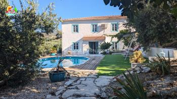 Casa de campo en zona tranquila con vistas y piscina