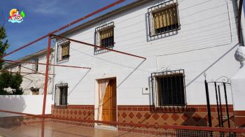 Casa de campo en muy buenas condiciones.